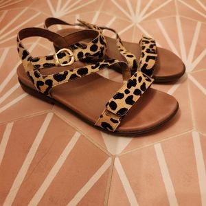 Aetrex Tia Leopard Adjustable Sandals Size 7 or 37